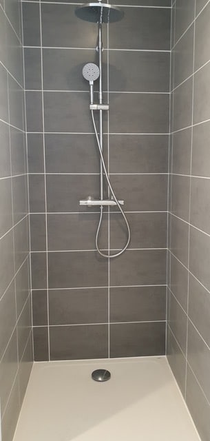 Douche à l'italienne