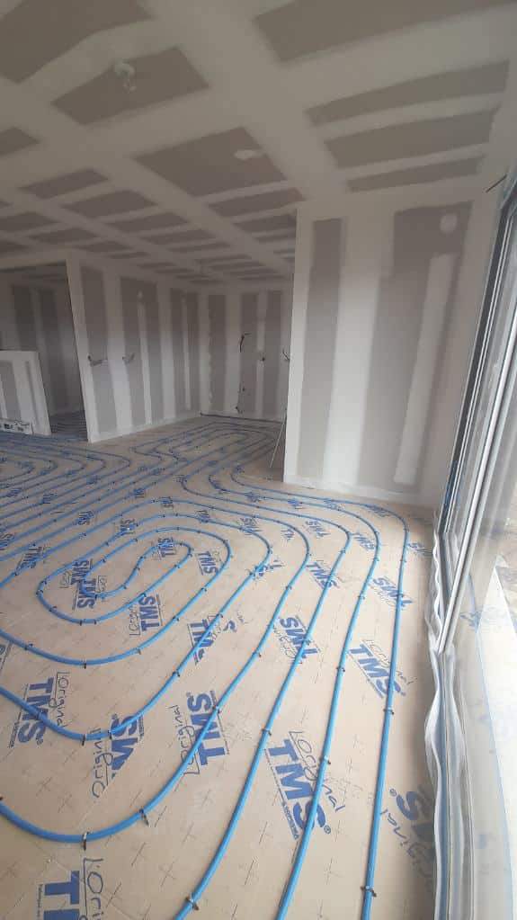 Installing underfloor heating